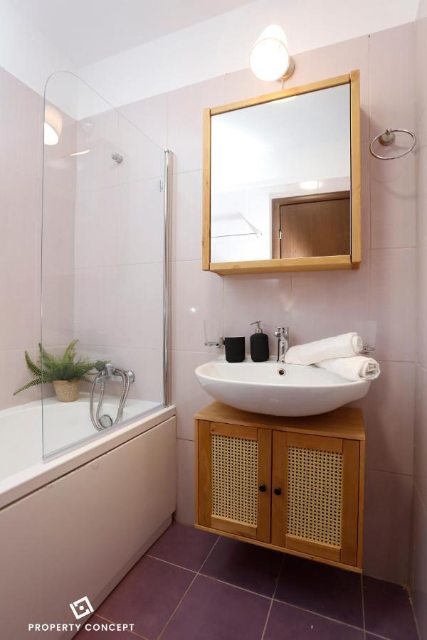 Elegant Concept Studio Bucarest Esterno foto
